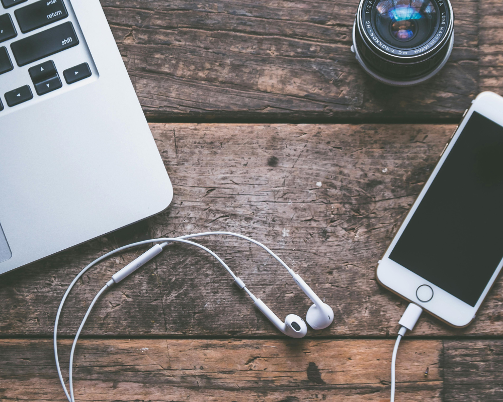 Apple, Samsung, or Chinese companies